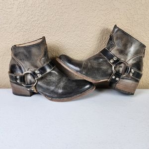 Freebird Santiago size 9 ankle boots booties